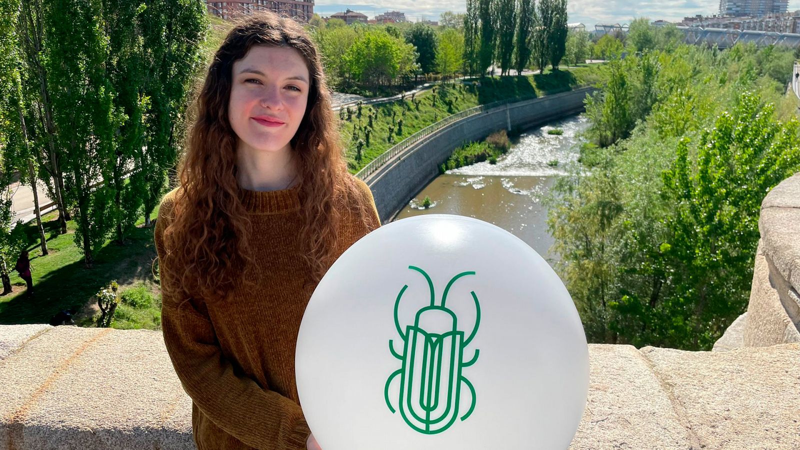 Mamá miente por Paula Ñeco