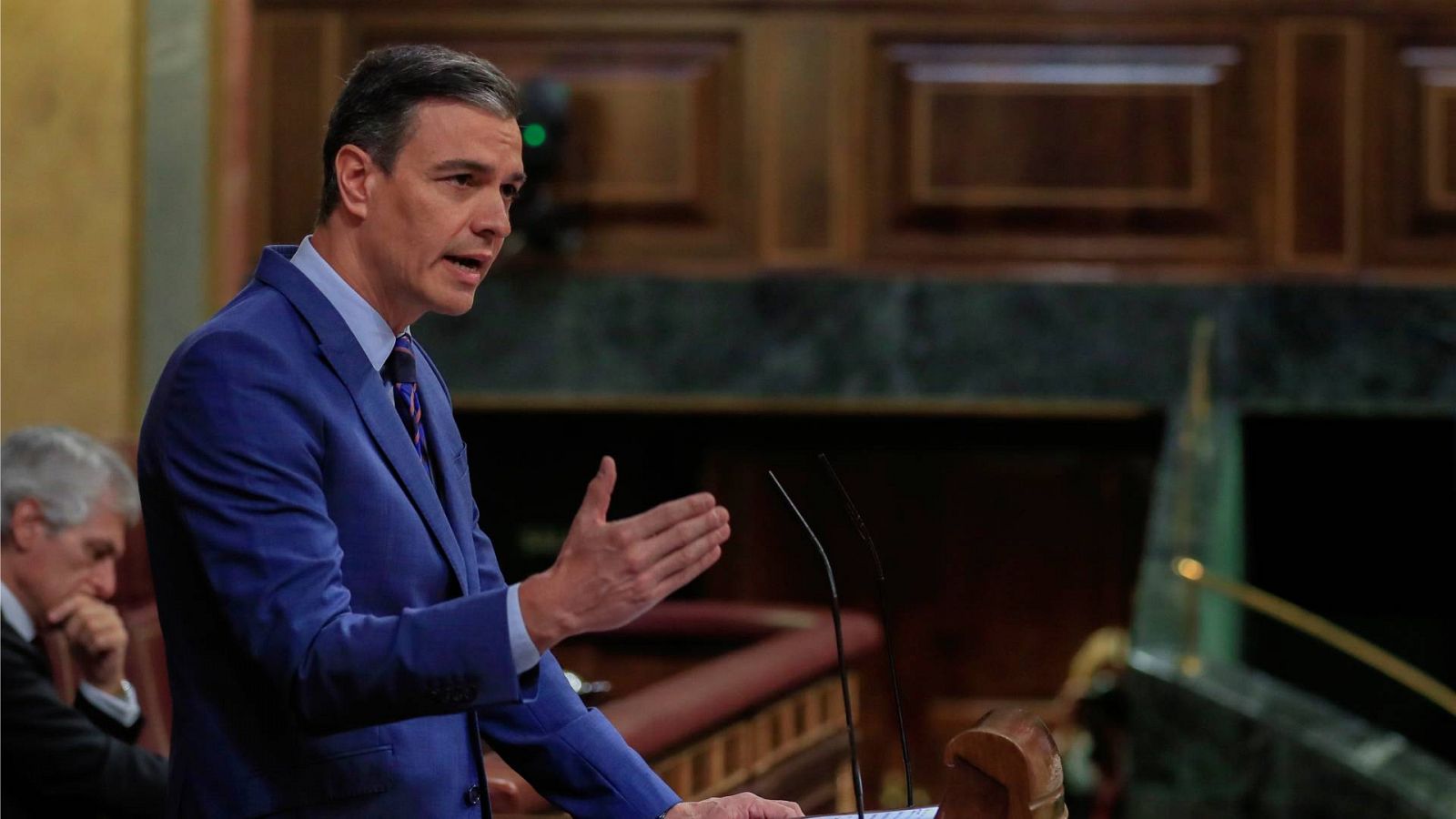 Sánchez acusa al PP de "corrupción democrática"