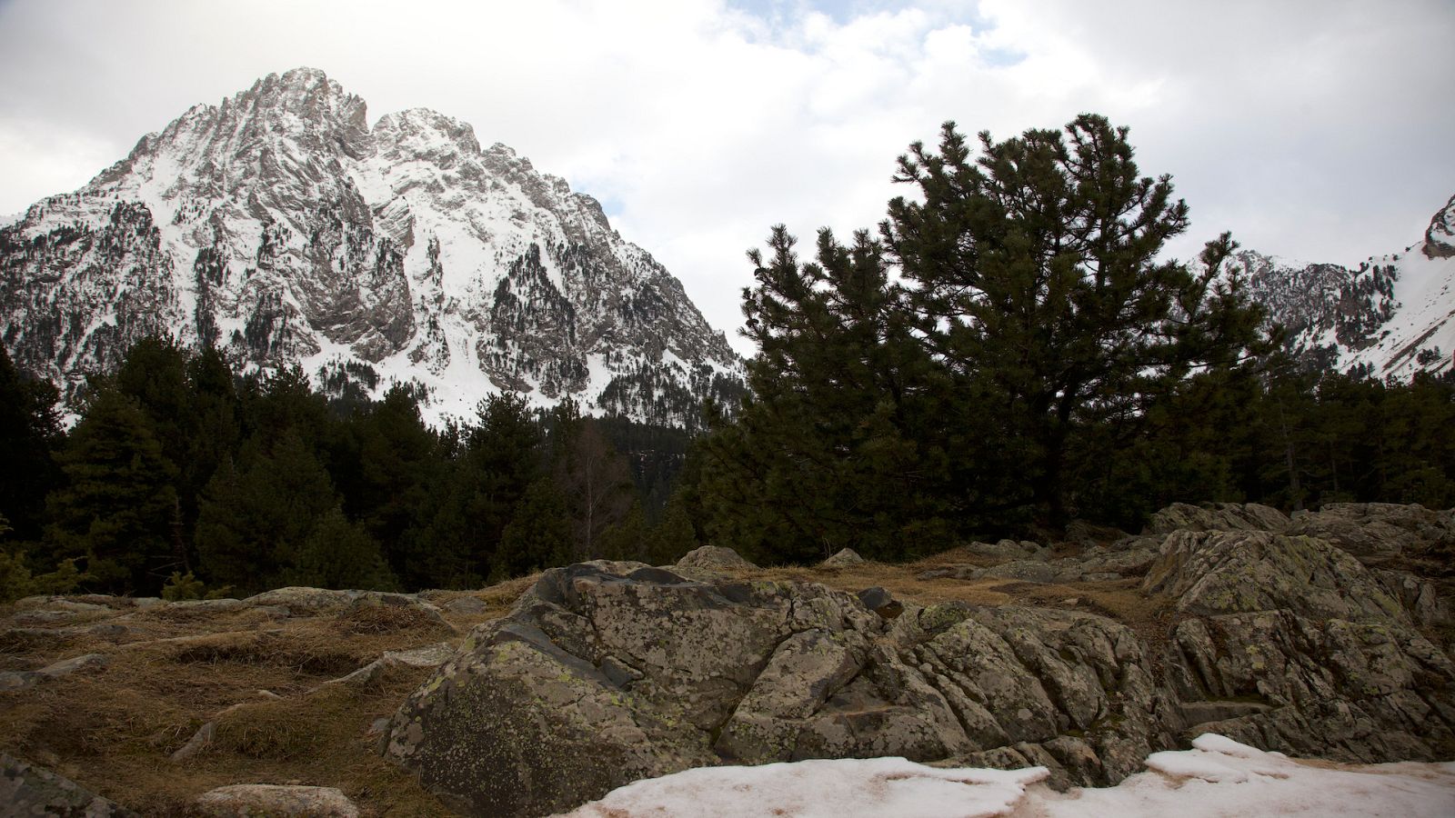De parque en parque - Parque de Aigüestortes y Estany de Sant Maurici - ver ahora