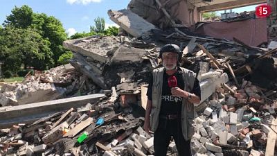 Zelenski acusa a Putin de intentar dejar destruido el Donbás