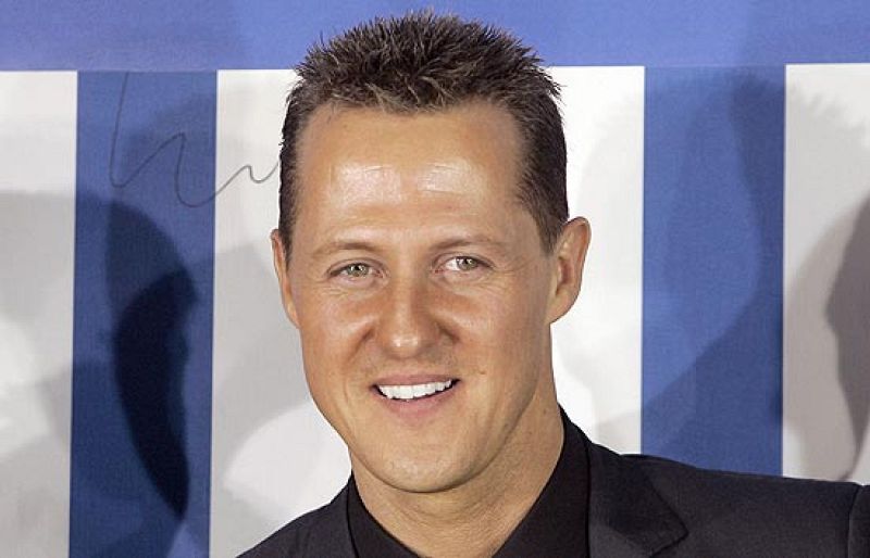 La prensa alemana asegura que el heptacampeón del Mundo, Michael Schumacher, vuelve a la competición al volante de un Petronas Mercedes GP. El piloto cobrará 7 millones por una temporada.