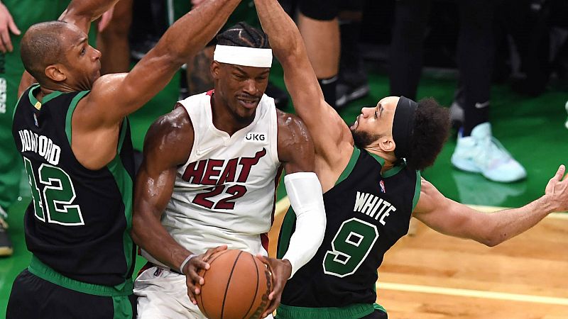 Los 47 puntos de Butler para los Heat fuerzan el séptimo partido ante los Celtics -- Ver ahora
