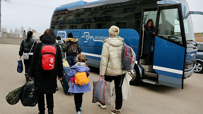 Refugiados regresan a Ucrania por falta de oportunidades