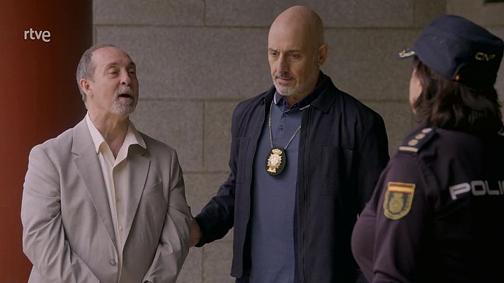 Servir y proteger - PRIMERAS IMÁGENES DE JORGE ROELAS EN SERVIR Y PROTEGER