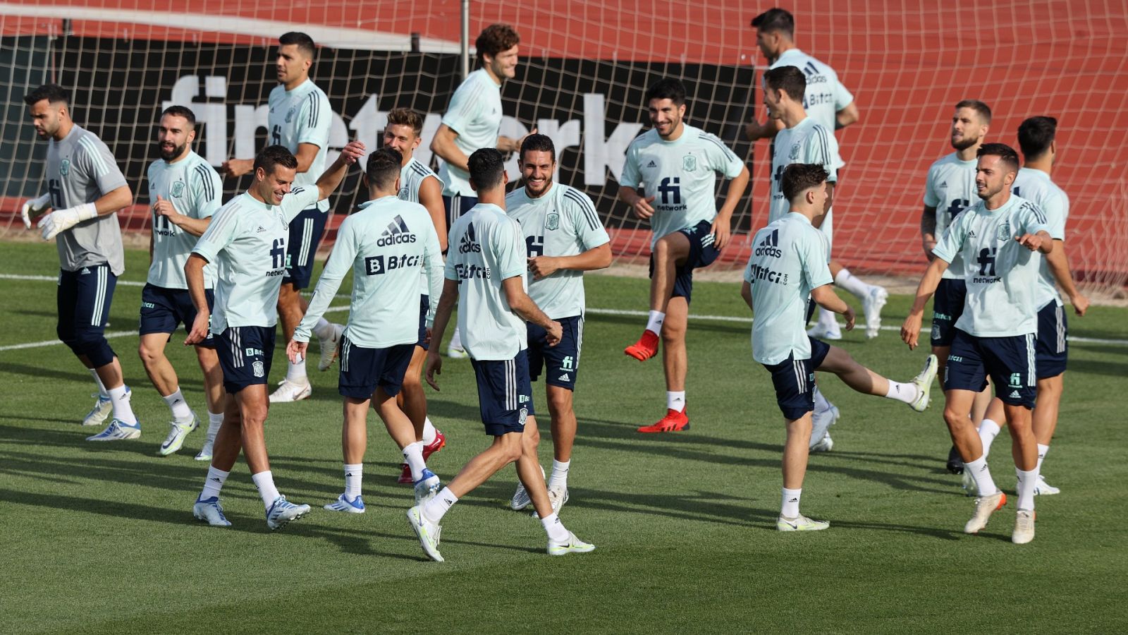 España ya entrena su partido de Nations League ante Portugal