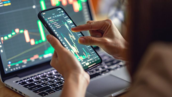 Telediario 1 - La estafa piramidal de las escuelas de criptomonedas