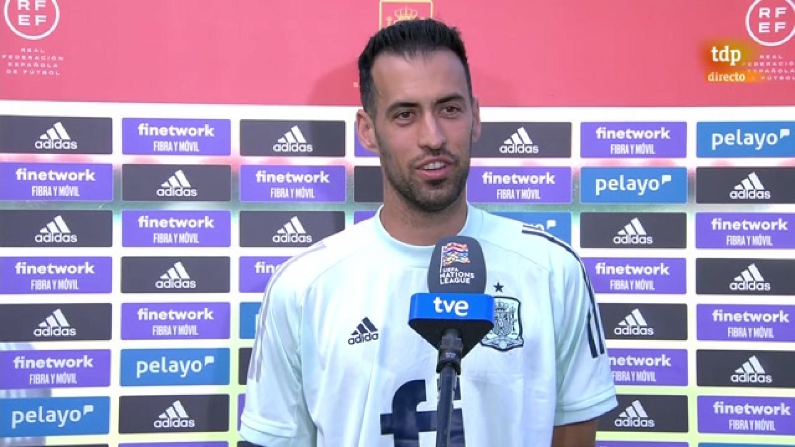 Busquets: "No hay que cargar de responsabilidad a Ansu Fati"