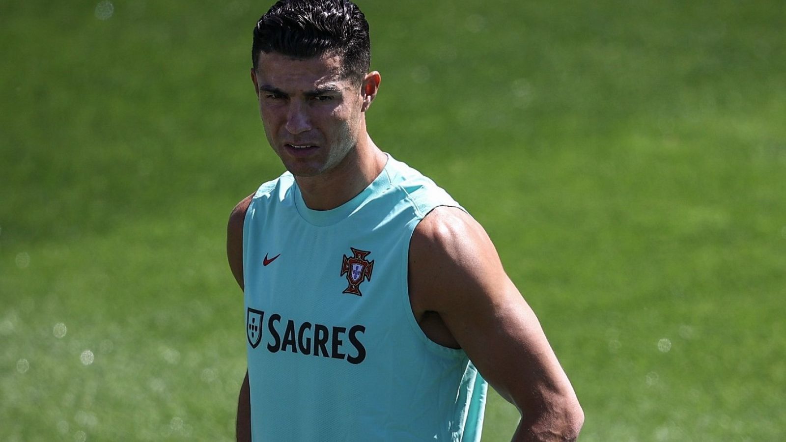 Telediario 1: Cristiano Ronaldo suma y sigue con Portugal | RTVE Play