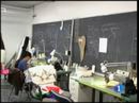 Telediario 1 - Sacerdote diseñador