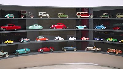 Motion. Autos, Art, Architecture