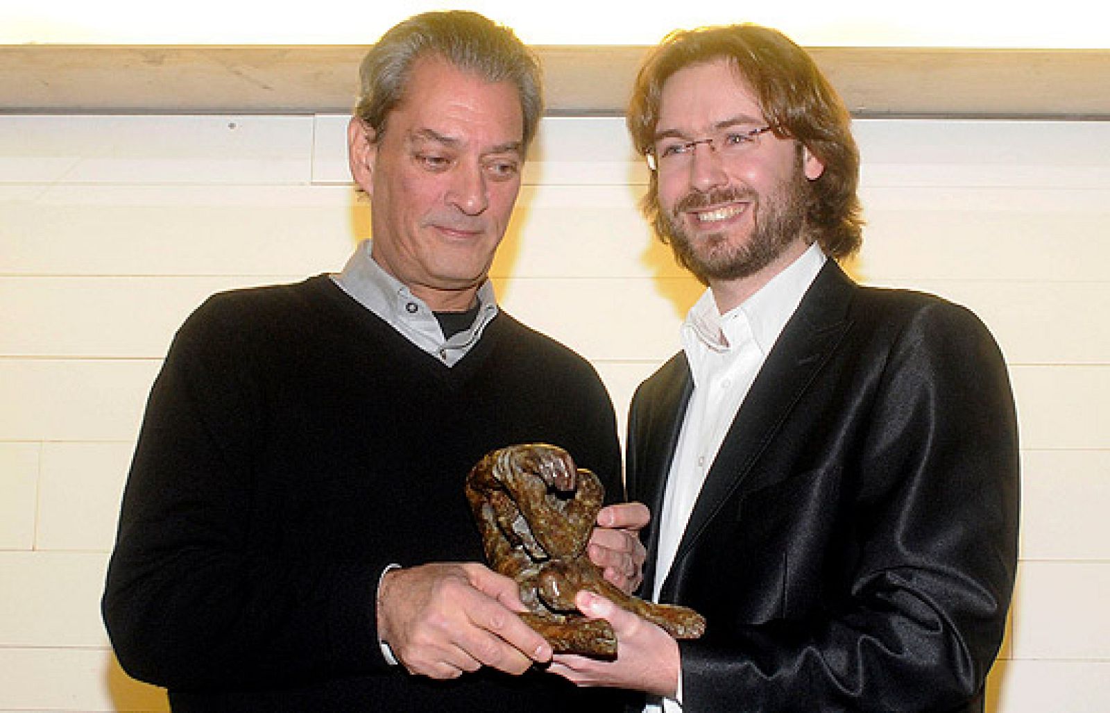   Paul Auster recoge el premio Leteo 2009 en el Museo de Arte Contemporáneo  de Castilla y León (Musac). 