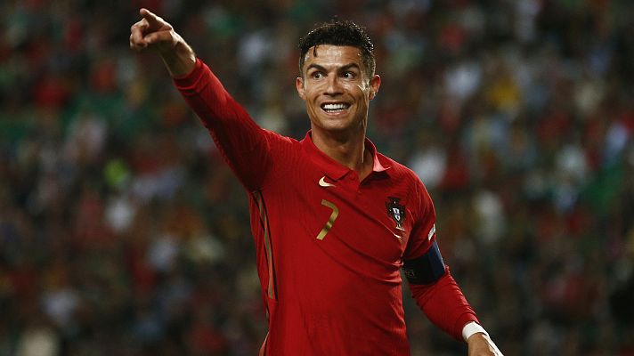 Portugal golea a Suiza y Gales se clasifica para el Mundial