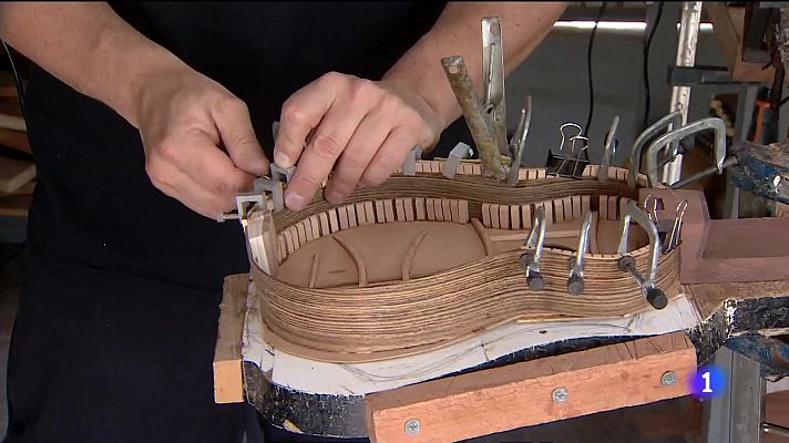 Telecanarias - El timple canario entre la tradición y la modernidad