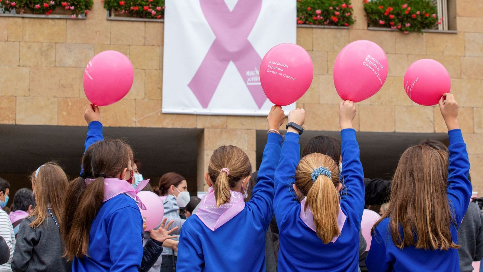 Descubren fármaco que alarga la vida de pacientes con cáncer