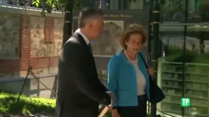  - Jenaro Castro entrevista a Julia Navarro