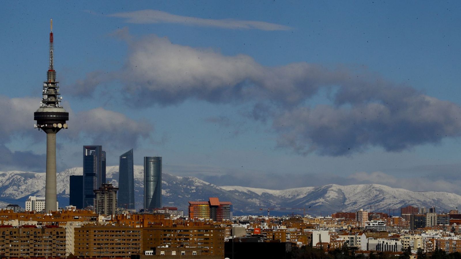 El mítico Pirulí cumple 40 años | Ver