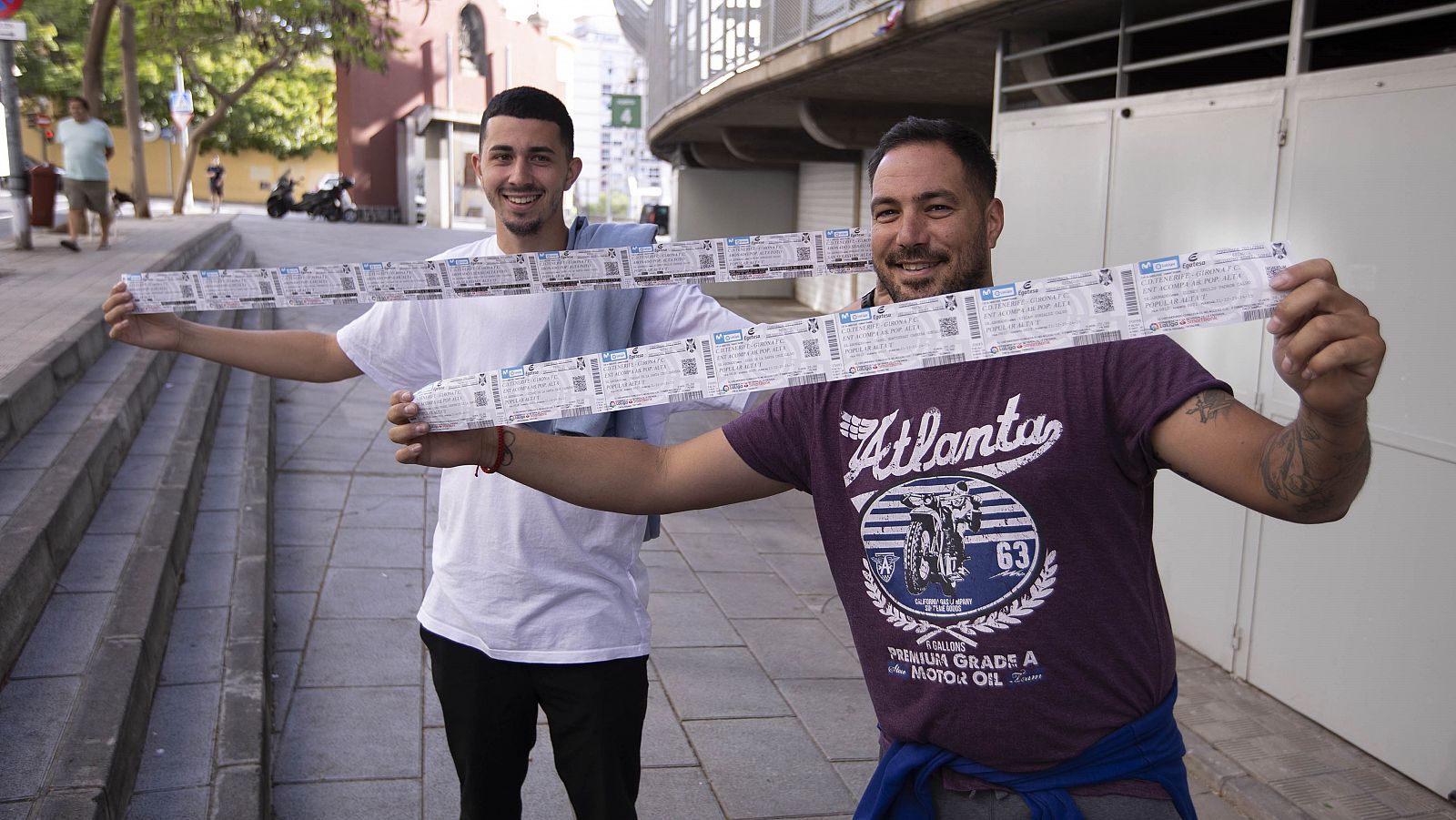 Colas en el Heliodoro para comprar las entradas del playoff a primera