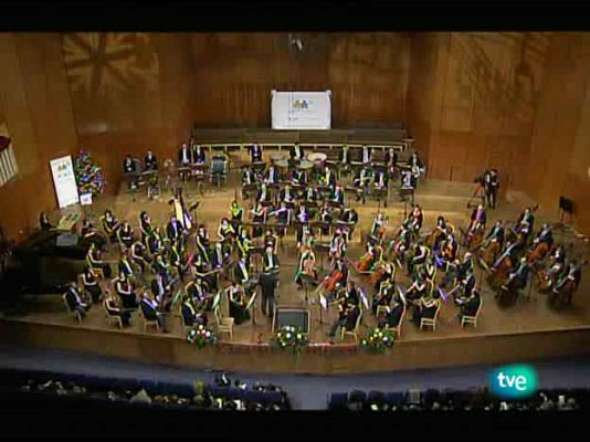 Orquesta y Coro de RTVE - Un juguete una ilusión