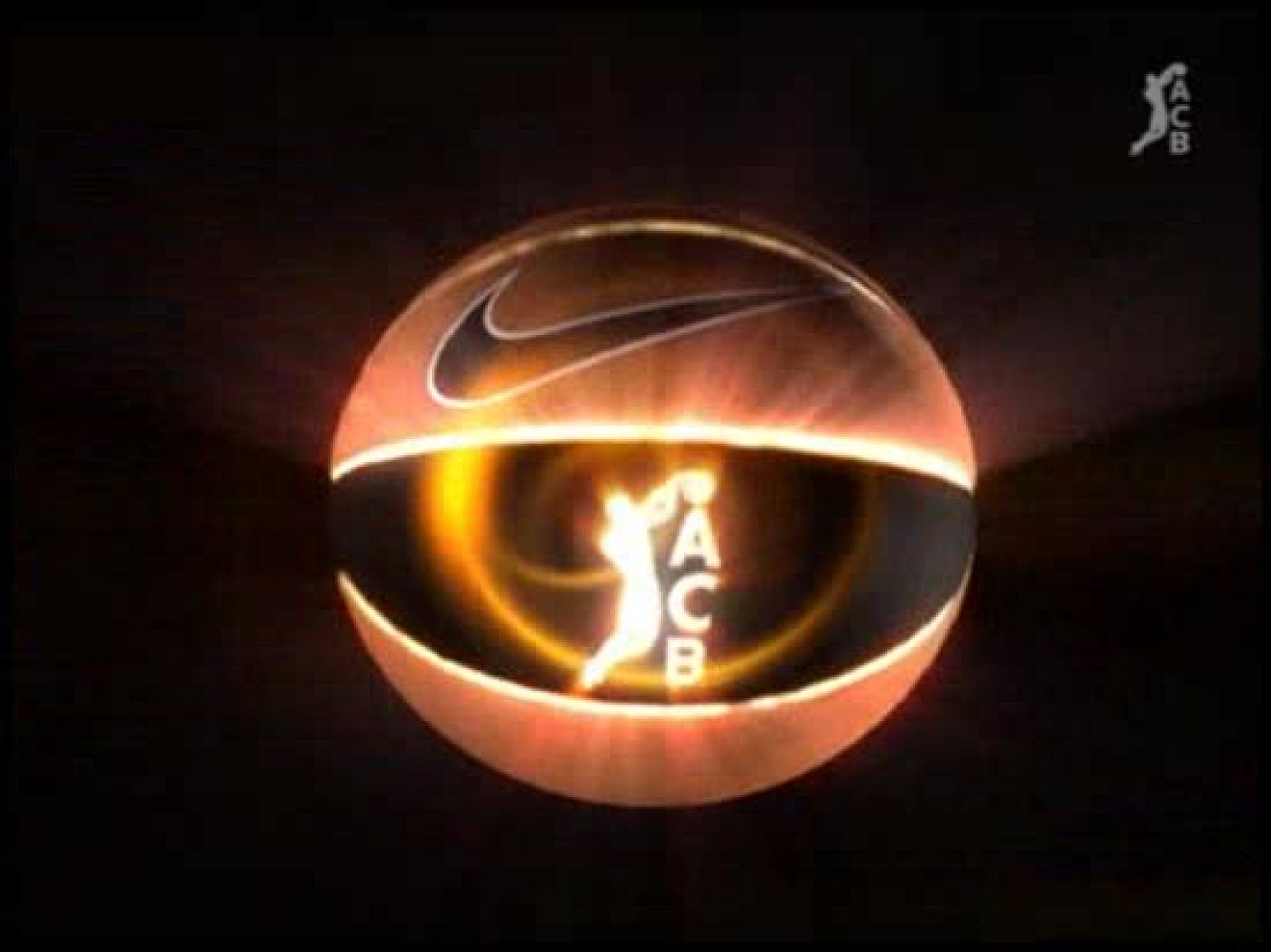 Los 38 puntos de Tucker derrotaron al Lagun Aro GBC (97-95) y clasificaron al DKV Joventut para la Copa del Rey. Curiosamente, el ajustado final de partido se resolvió sin la presencia del escolta y fue Bogdanovic con un triple quien aseguró el partido 