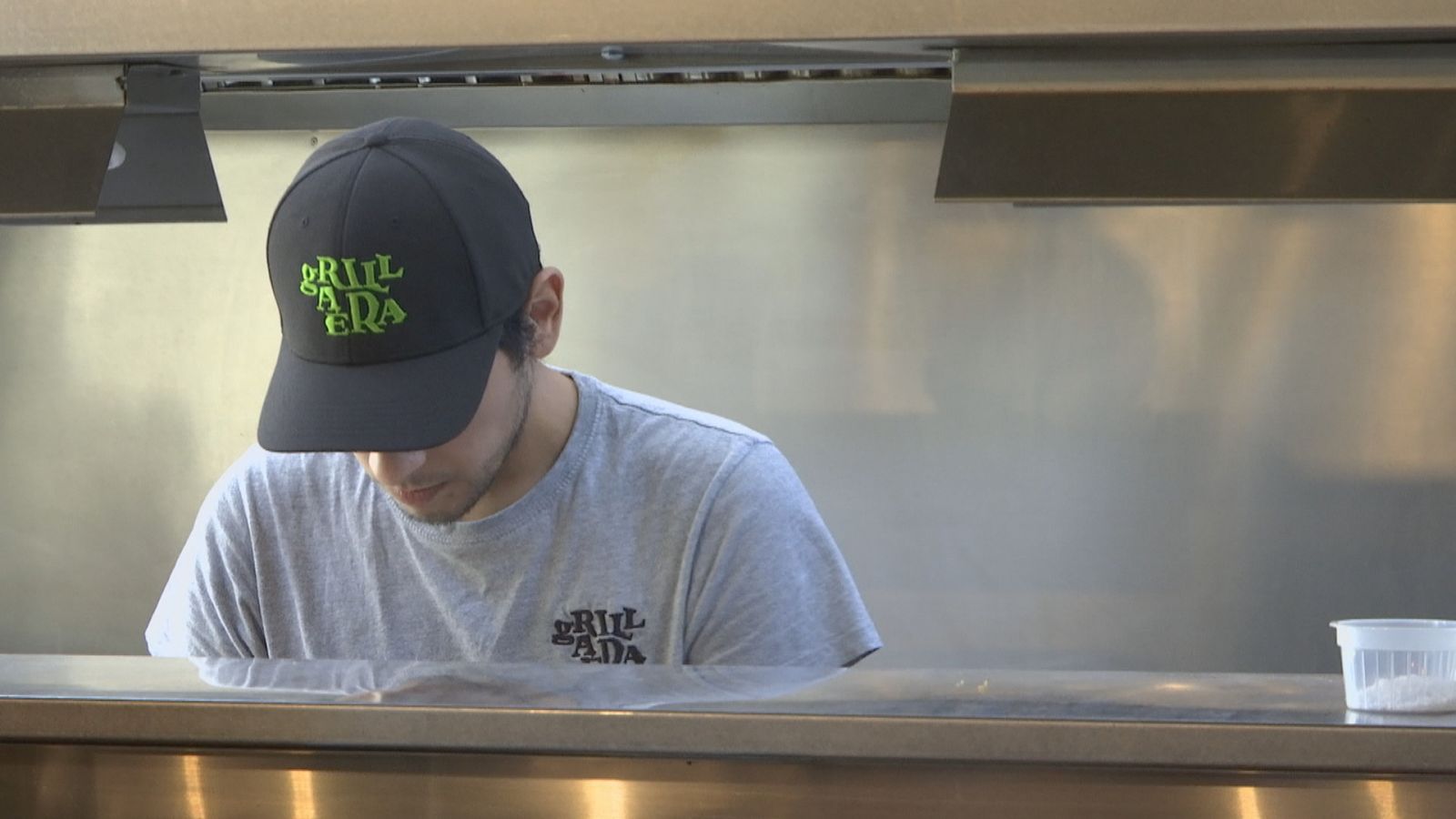 Publican los sueldos de los camareros - Ver ahora