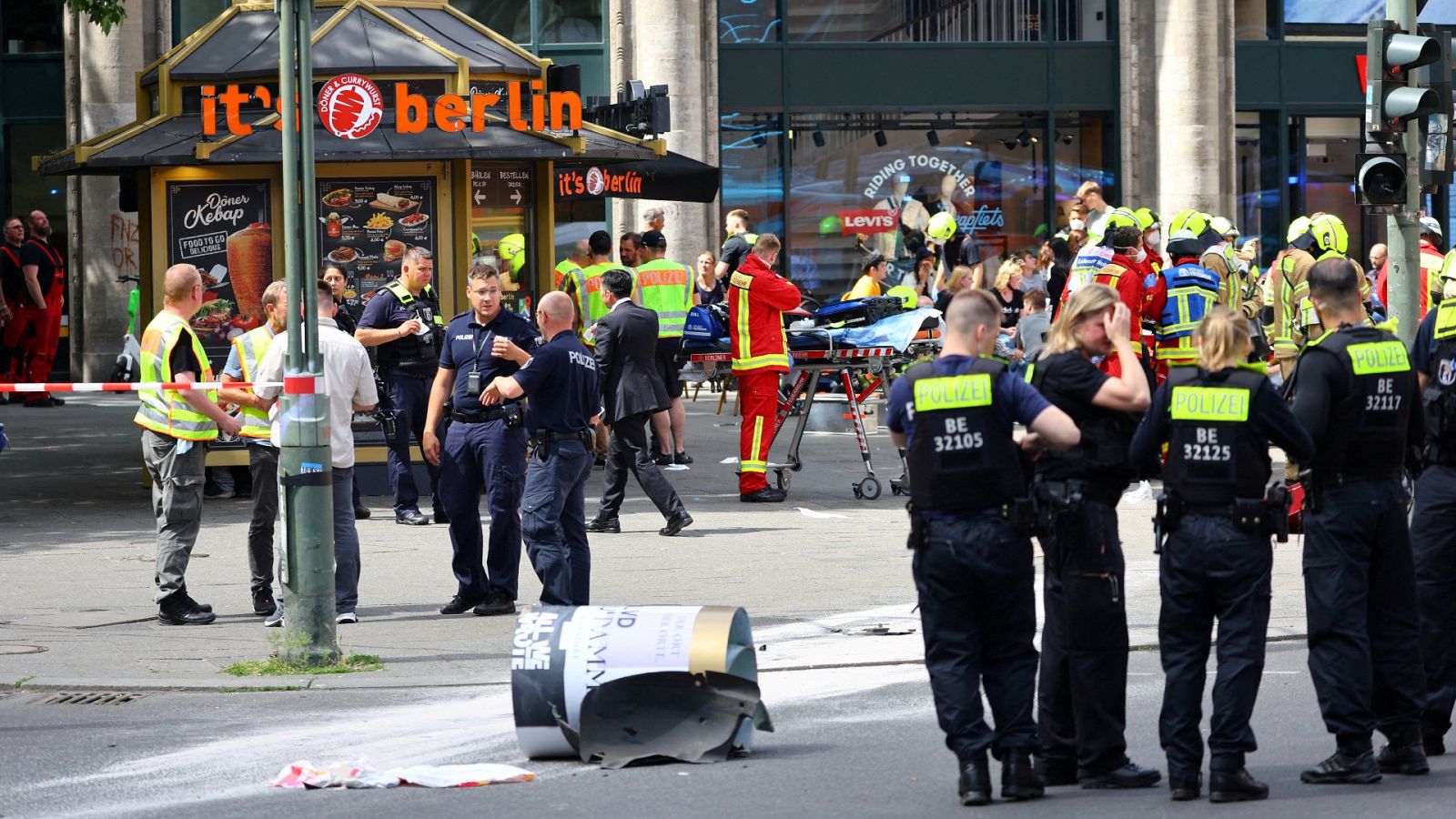 La Policía investiga un atropello múltiple en Berlín que deja un muerto y ocho heridos