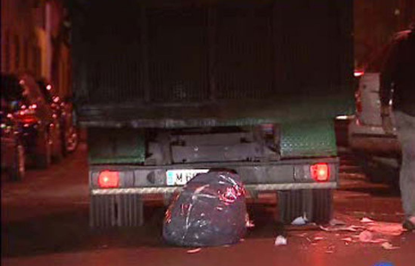 Reporteros del telediario - Los ladrones de basura - Reporteros del Telediario | Ver