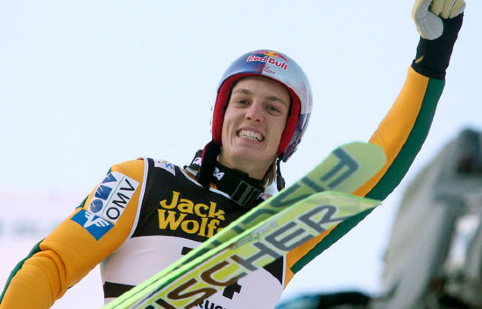 Schlierenzauer gana la tercera prueba de los cuatro trampolines, su victoria 28 en la Copa del Mundo.