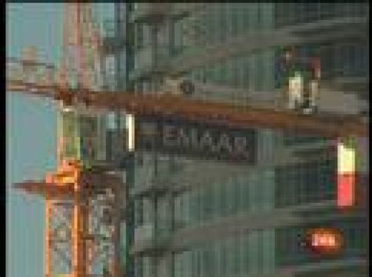  - Abre el edificio más alto del mundo