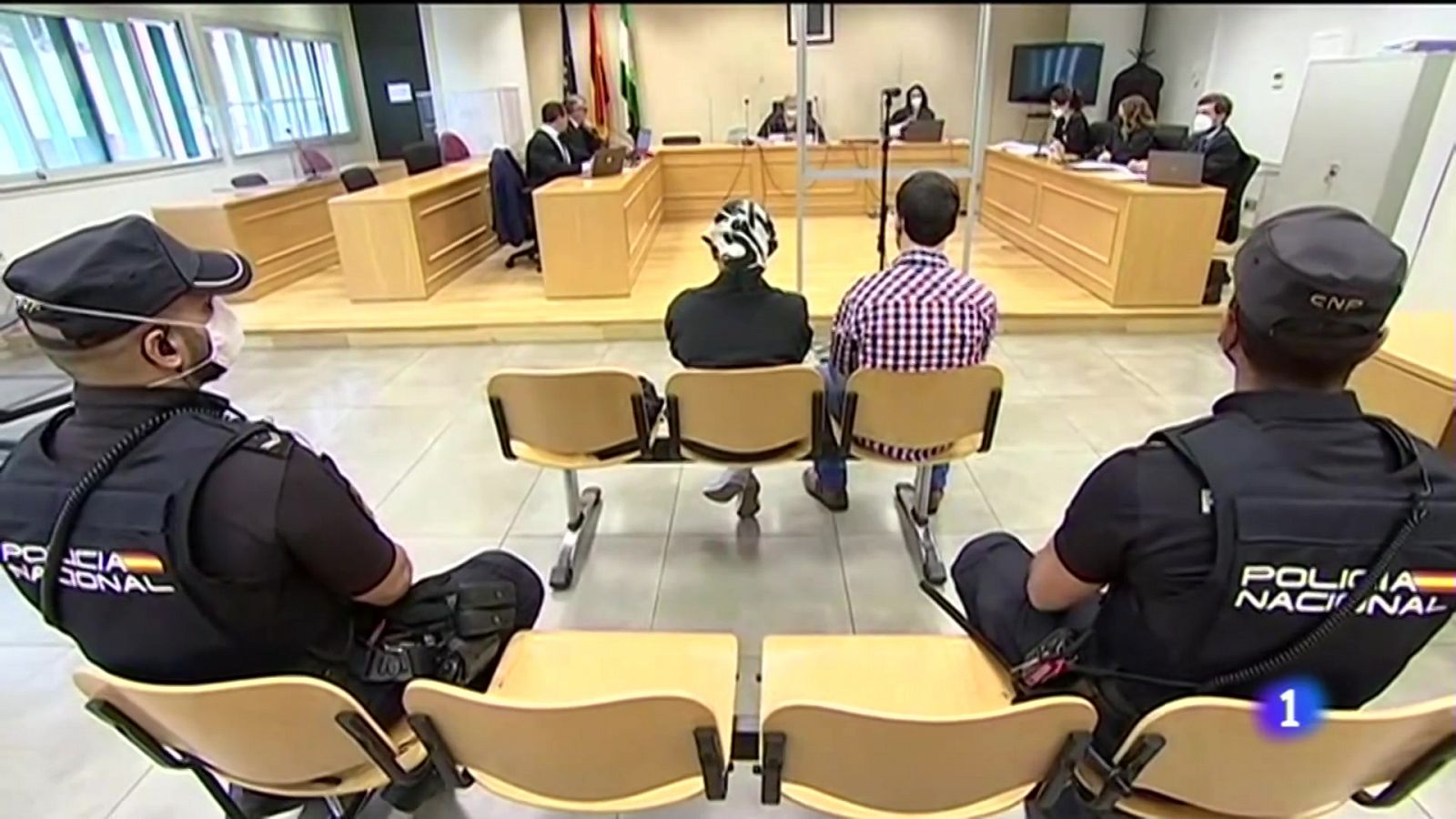 Condenados a dos años de cárcel - Ver ahora