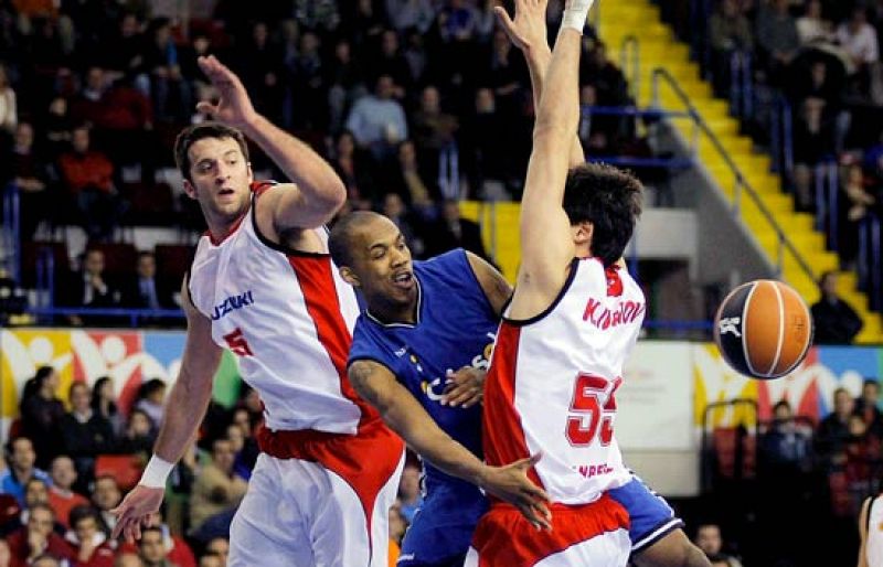 El Cajasol certificó su participación en el torneo del 'K.O.' tras adjudicarse la victoria (62-59) frente al Suzuki Manresa.