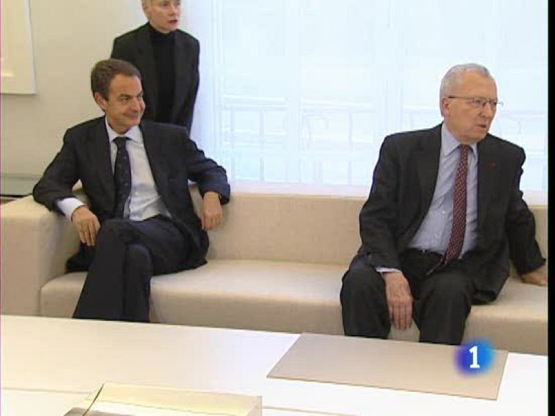 Zapatero se reune con sus expertos 