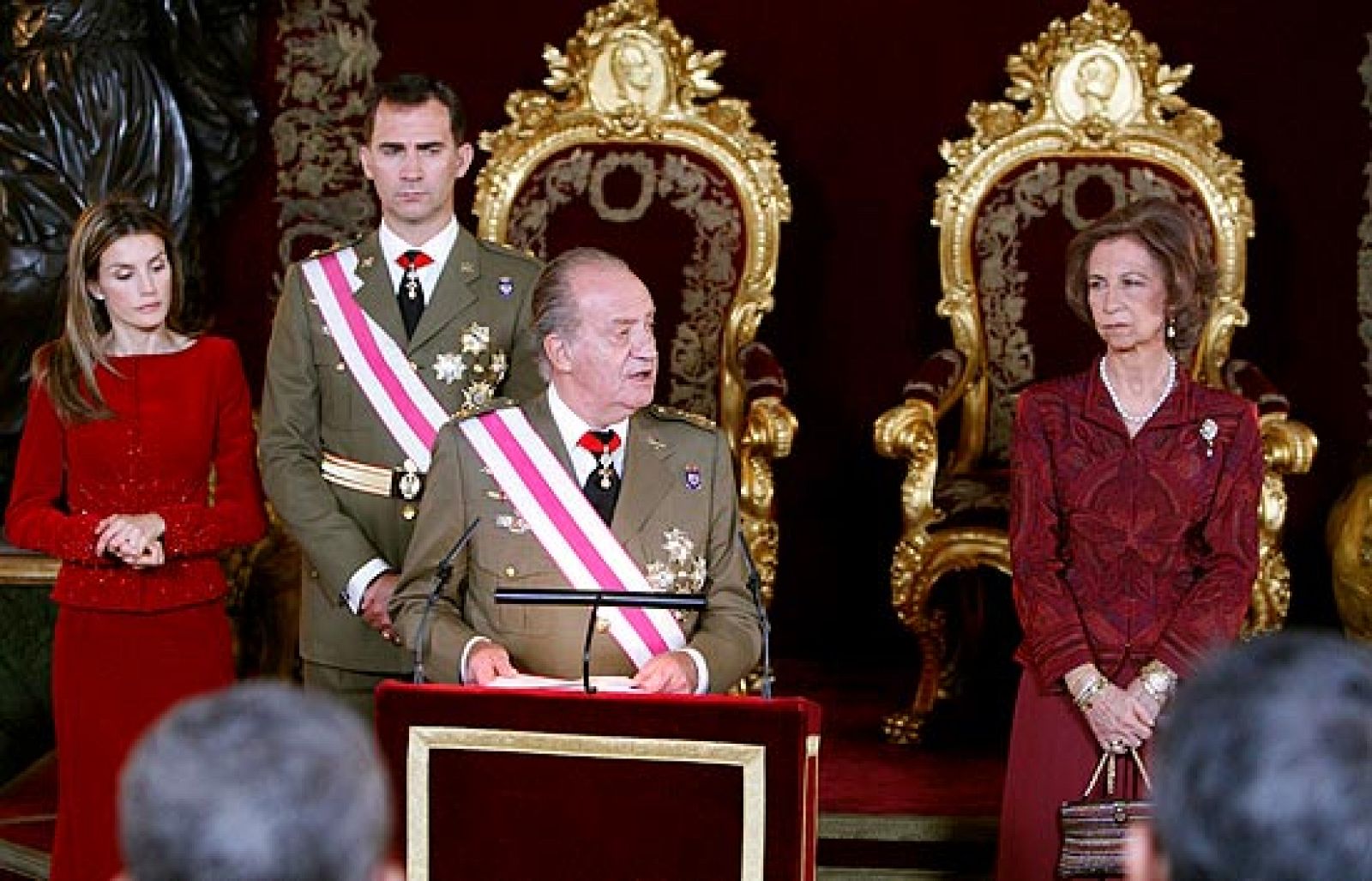 Sólo habrá ley de derechos y deberes militares si hay consenso político