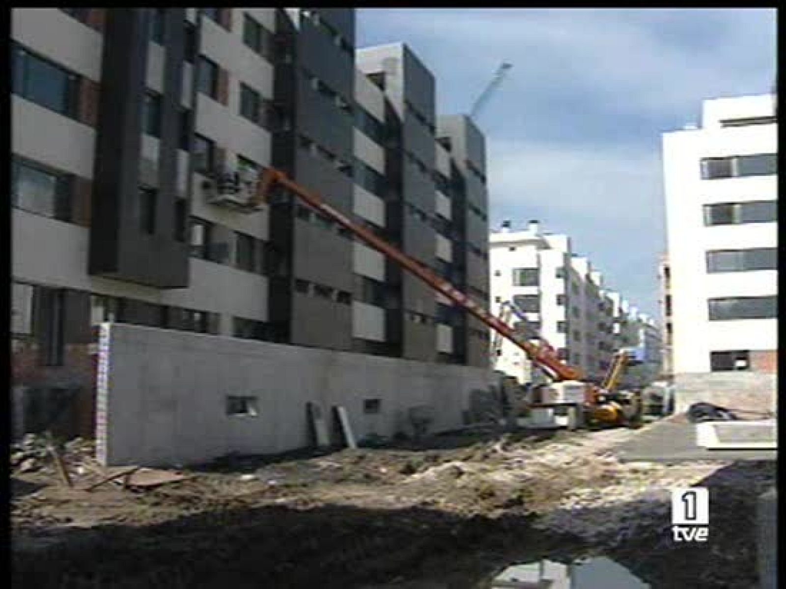 TD1  El paro volvió a subir en abril | Ver