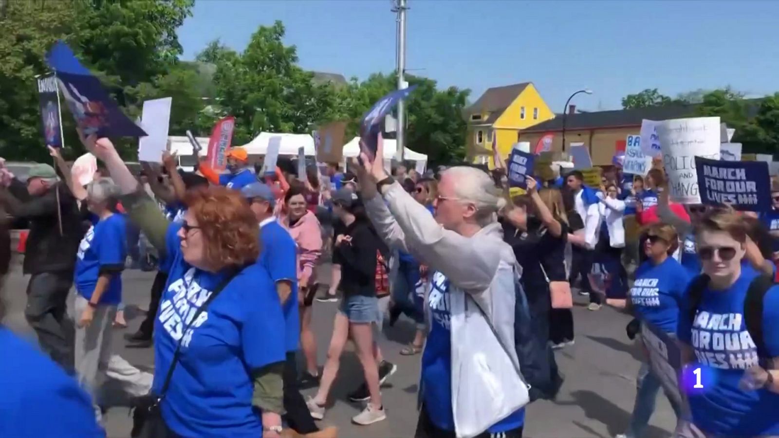 Marchas en cientos de ciudades de EE.UU. piden un mayor control de las armas