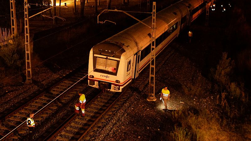 Una treintena de heridos, cinco de ellos graves, en un choque de trenes en Vila-seca (Tarragona)