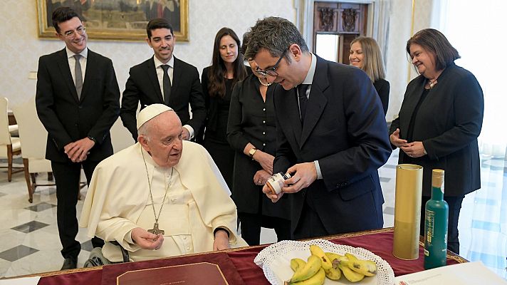 Bolaños se reúne con el Papa Francisco y recuerda la importancia de que la iglesia "colabore" para esclarecer los casos de abuso