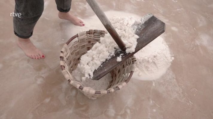 Aquí la Tierra - El trabajo en las salinas, una tradición milenaria
