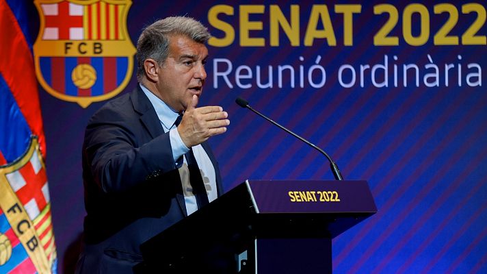 Telediario 1 - El Barça se juega su futuro financiero en una Asamblea Extraordinaria