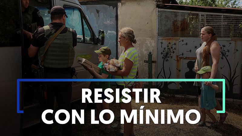 Así sobreviven mujeres y niños en Marinka, sin comida ni casas