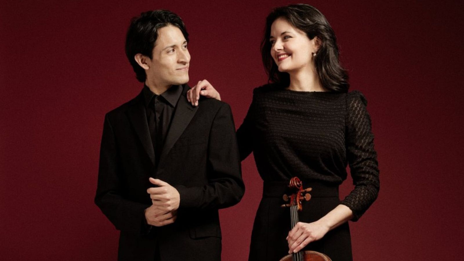 Actuación: Cristina Cordero y Juan Barahona - escuchar ahora