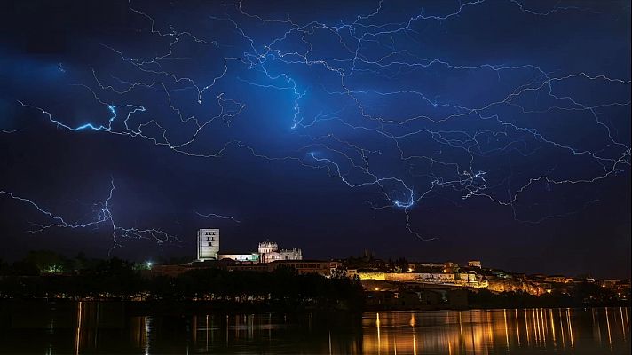 Intervalos de viento fuerte en Canarias        