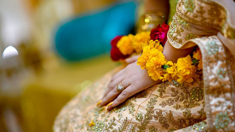 Mujeres engañadas y forzadas a casarse en Pakistán: "Creía que iba a la boda de mi hermana y me casaron el mismo día"