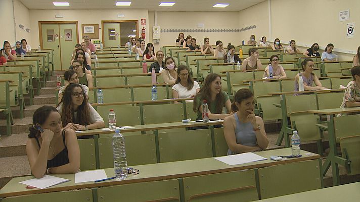 Noticias Murcia - 9000 aspirantes buscan aprobar una de las 900 plazas de maestro en la Región