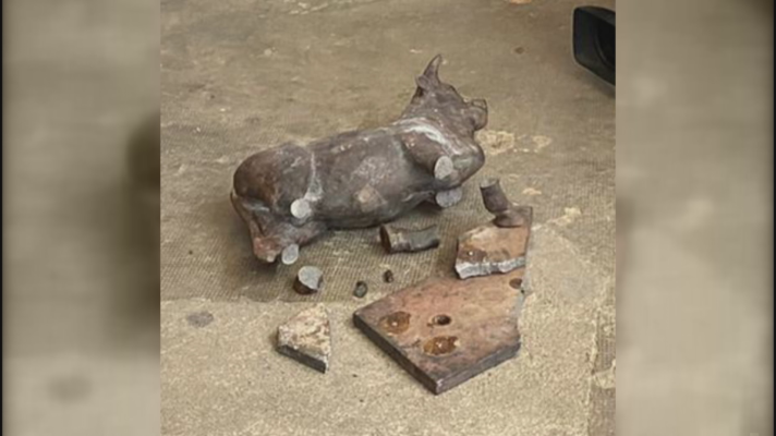  - Indignación y tristeza entre los turolenses tras la caída del torico