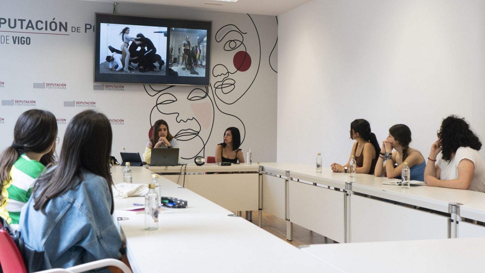 Descúbreas: potenciar el joven talento femenino en la industria musical