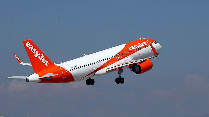 Telediario 1 - Huelga de los tripulantes de cabina de easyJet en julio: nueve días en los aeropuertos de Palma de Mallorca, Málaga y El Prat