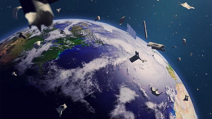 Telediario 1 - Restos de un cohete chino se desintegran sobre España