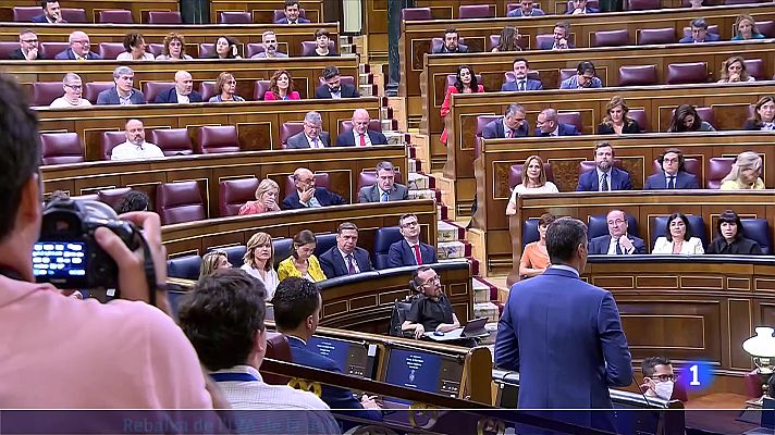 L'Informatiu - Sánchez anuncia una rebaixa de l'IVA de la llum del 10% al 5%