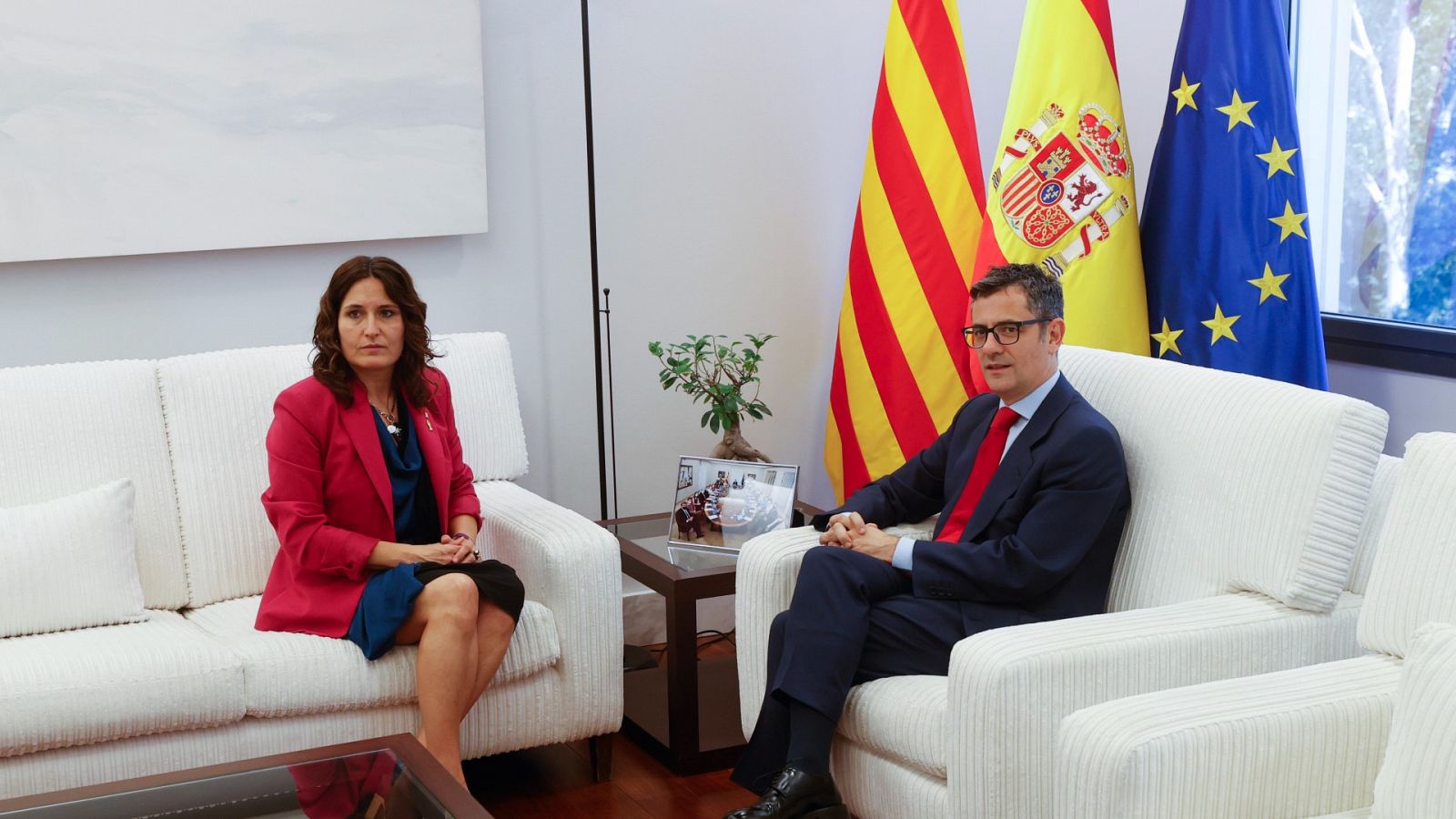 Bolaños anuncia que Sánchez y Aragonés se reunirán "en cuanto las agendas lo permitan"   
