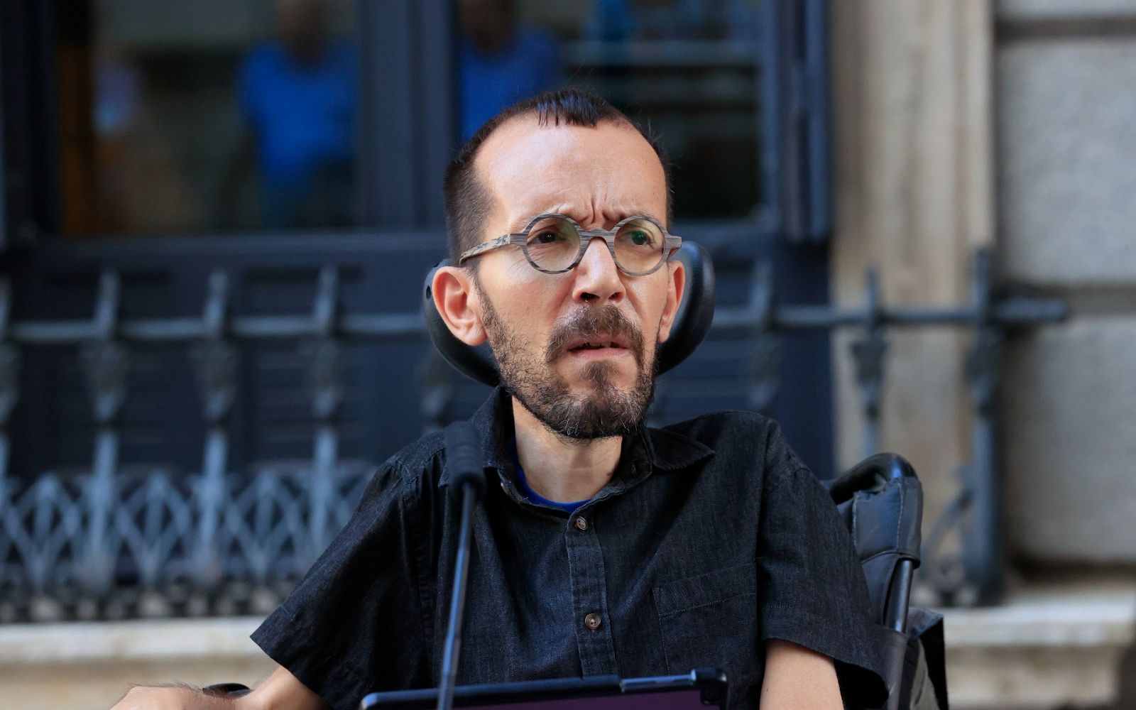 Echenique cree que la bajada del iva de la luz tendrá un "efecto modesto" e insiste "en aumentar impuestos a las eléctricas"